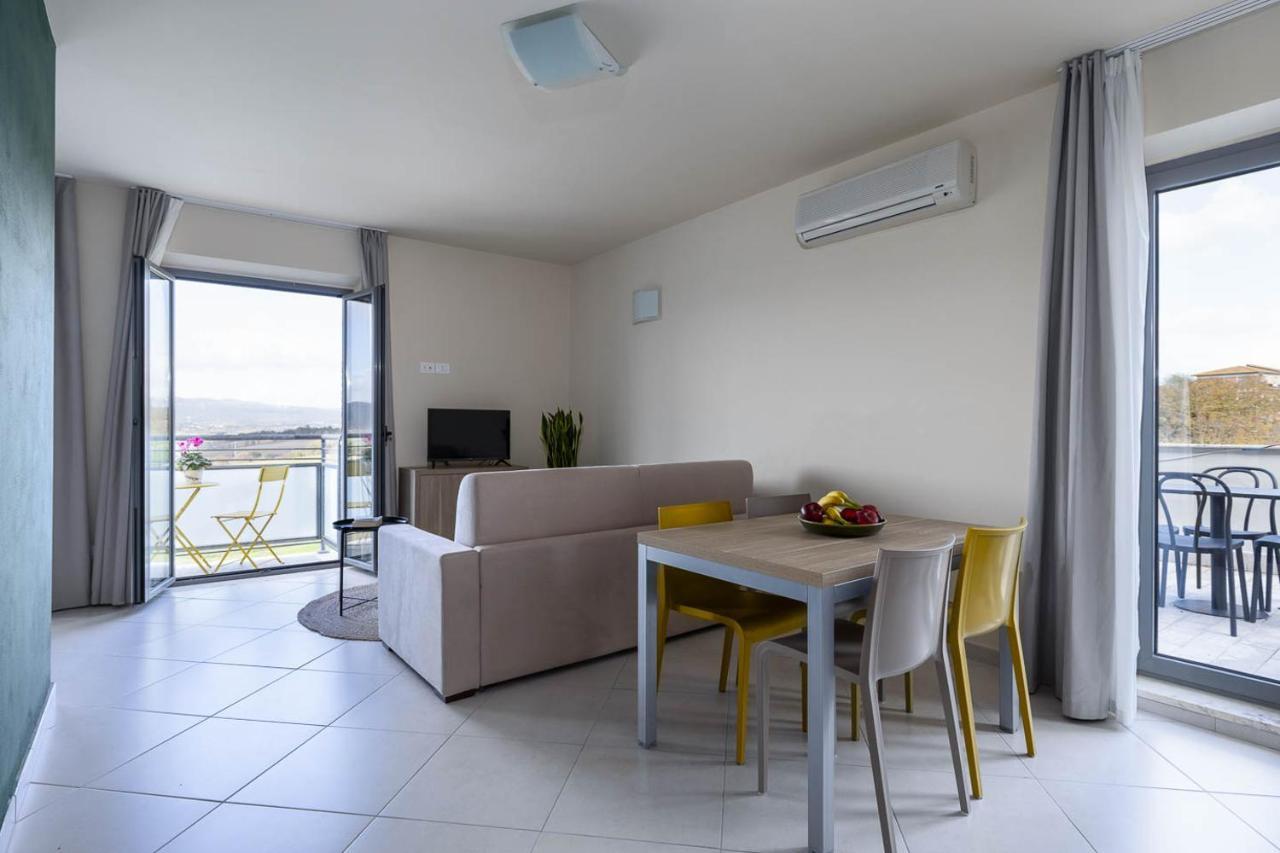 Tuscasi Aparthotel Sovicille Exteriör bild