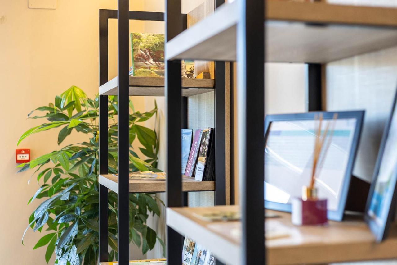 Tuscasi Aparthotel Sovicille Exteriör bild